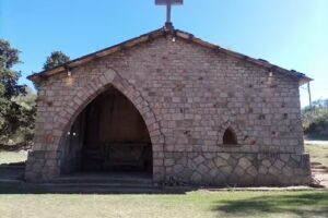 “Capilla de Campamento viejo”