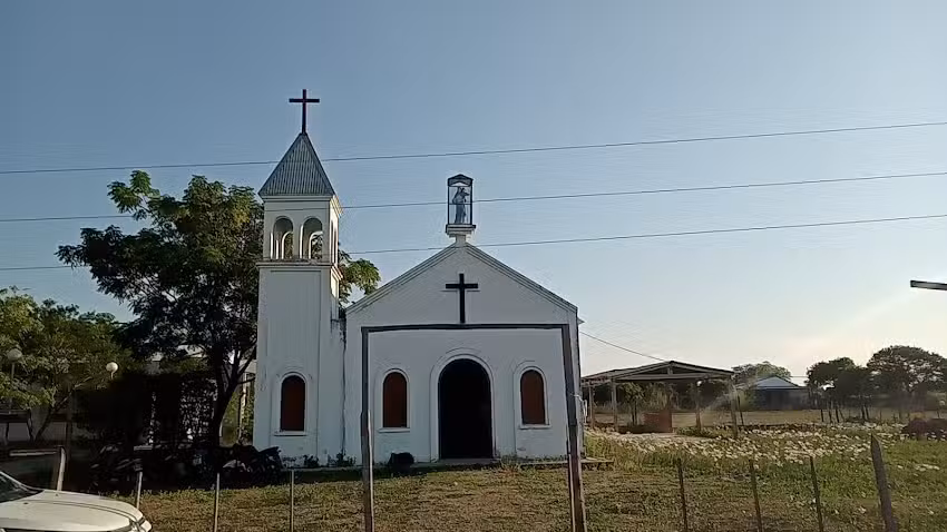 Capilla Mar&iacute;a auxiliadora &ndash; Guajo