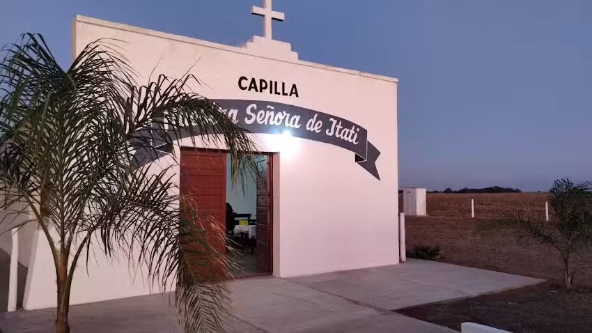 Capilla Nuestra Se&ntilde;ora de Itat&iacute; Colonia Jacarand&aacute;
