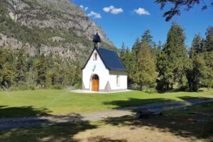 Capilla Sagrada Familia de Nuestra Señora del Bosque