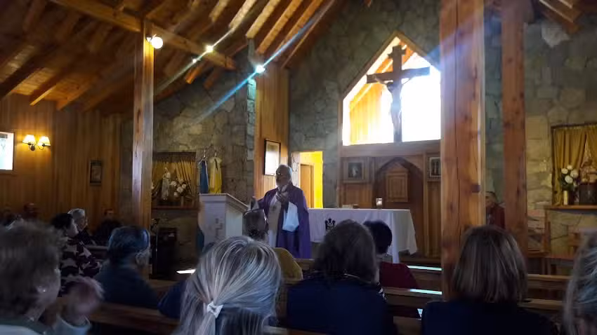 Capilla &ldquo;Sagrada Familia&rdquo; del Colegio FASTA Miguel &Aacute;ngel Tobares