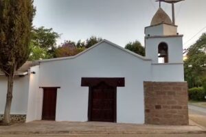 Capilla Santa Clara En Los Sarmientos