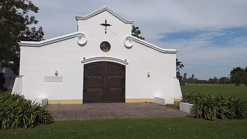 Capilla Santa Mar&iacute;a Reina de la Paz