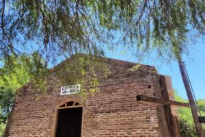 Capilla Virgen de Itat&iacute; (Curund&uacute; 635)