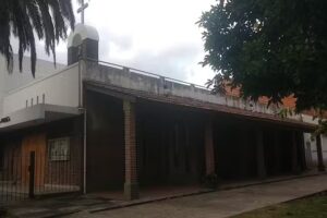 Capilla Virgen de los Pobres Munro