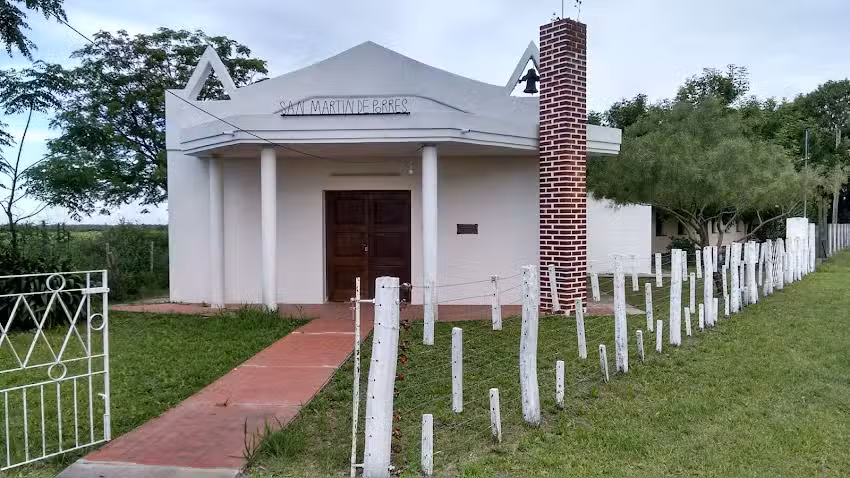 CAPILLA Y ESCUELA NRO. 23