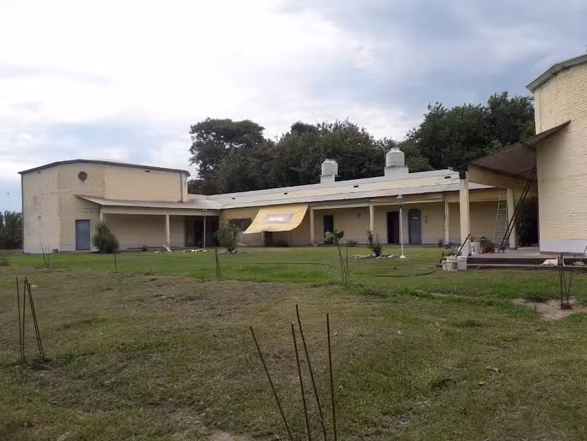 Casa de retiro espiritual, Iglesia nuestra Se&ntilde;ora del Carmen.