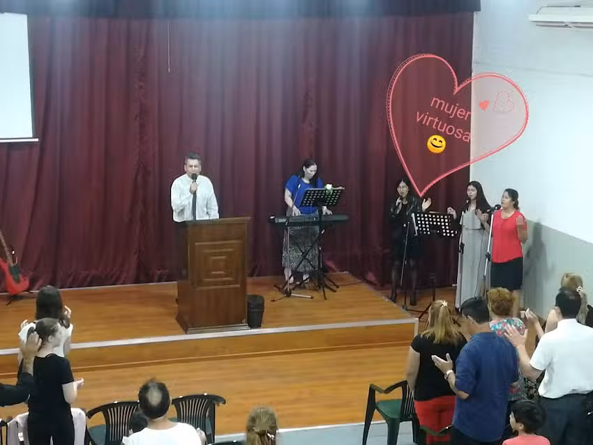 Casa del afarero munro (iglesia cristiana, evangelica pentecostal)