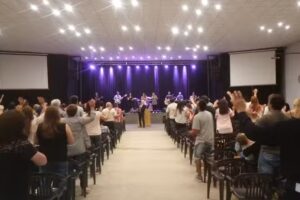 Catedral De Alabanza Dios Bendice La Ciudad