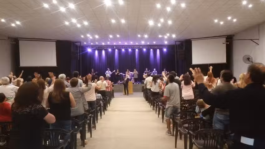 Catedral De Alabanza Dios Bendice La Ciudad