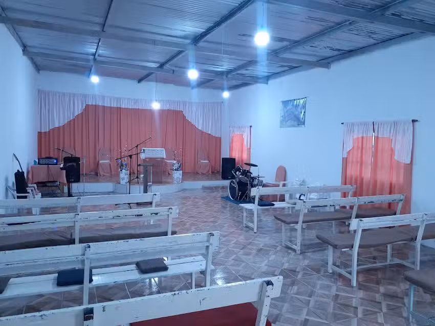 Centro Cristiano de Evangelismo JESUCRISTO VIVE anexo Olivera