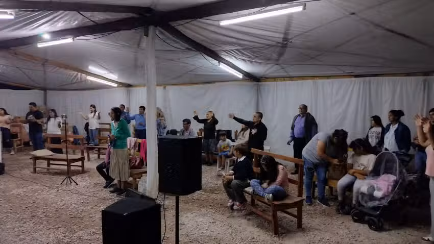 Centro Evangelistico Cristo es la Respuesta Movimiento Cristiano y Misionero