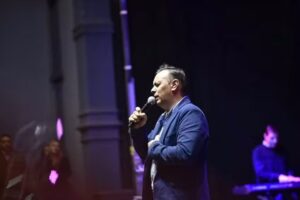 Cia (Centro Internacional De Adoracion)