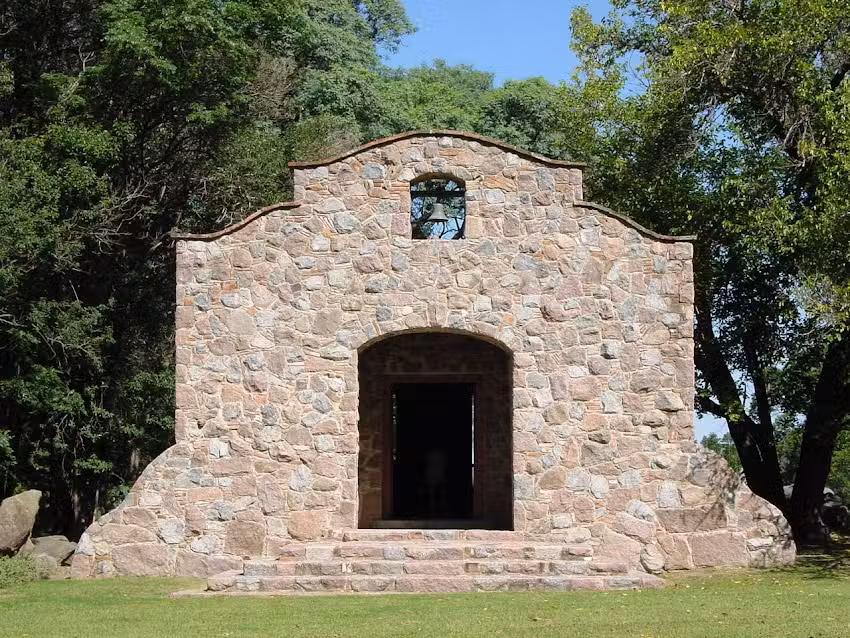 Estancia La Paz iglesia