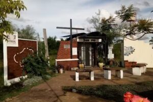 Gruta Padre P&iacute;o