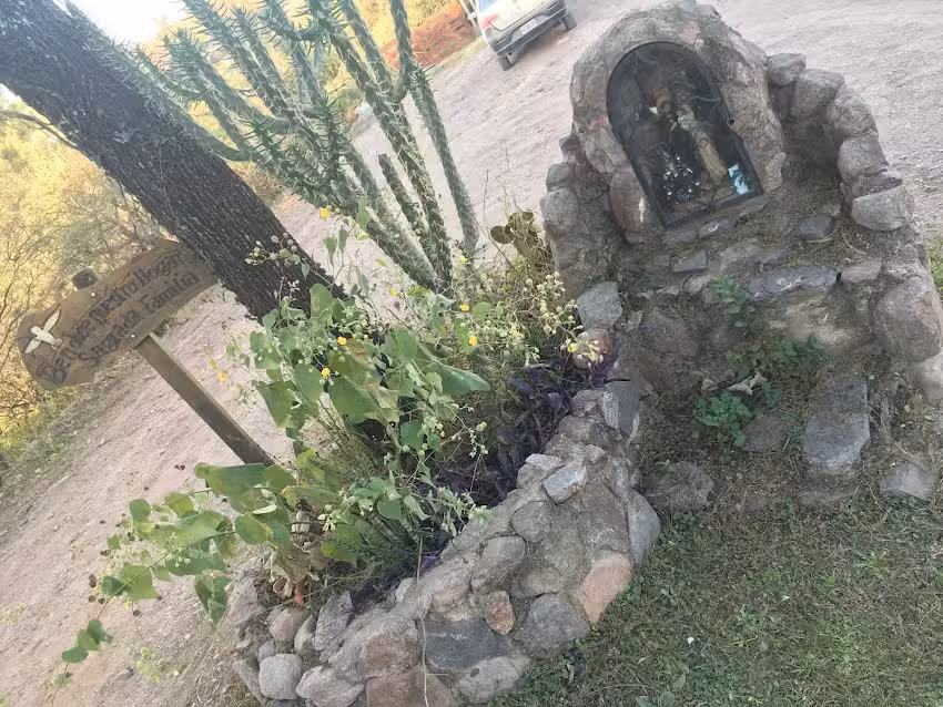 Gruta Sagrada Familia