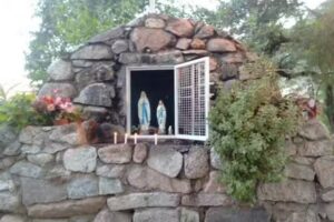 Gruta Virgen de Lourdes