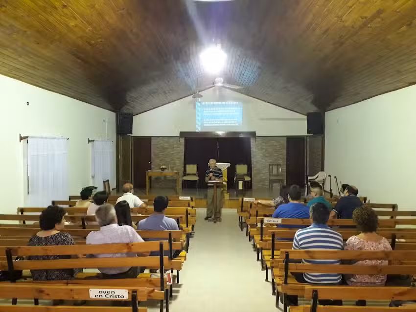 Iglesia Adventista del S&eacute;ptimo D&iacute;a &ndash; 12 de Octubre