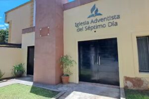 Iglesia Adventista del S&eacute;ptimo D&iacute;a de Banfield