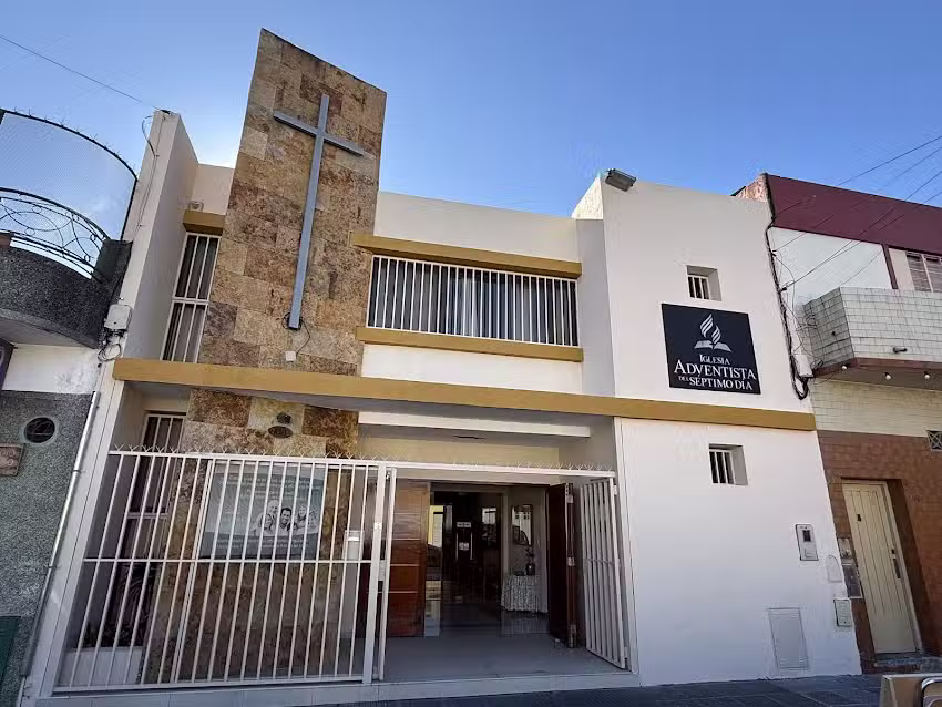 Iglesia Adventista del S&eacute;ptimo D&iacute;a &ndash; Mataderos