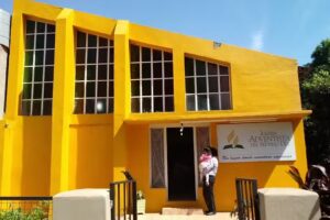 Iglesia Adventista del S&eacute;ptimo D&iacute;a &ndash; Miguel Lan&uacute;s