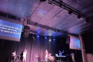 Iglesia Alfa y Omega, Argentina.