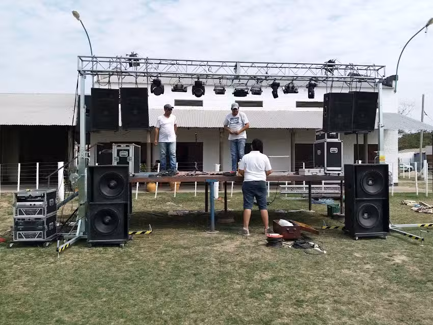 Iglesia Casa Del Adorador