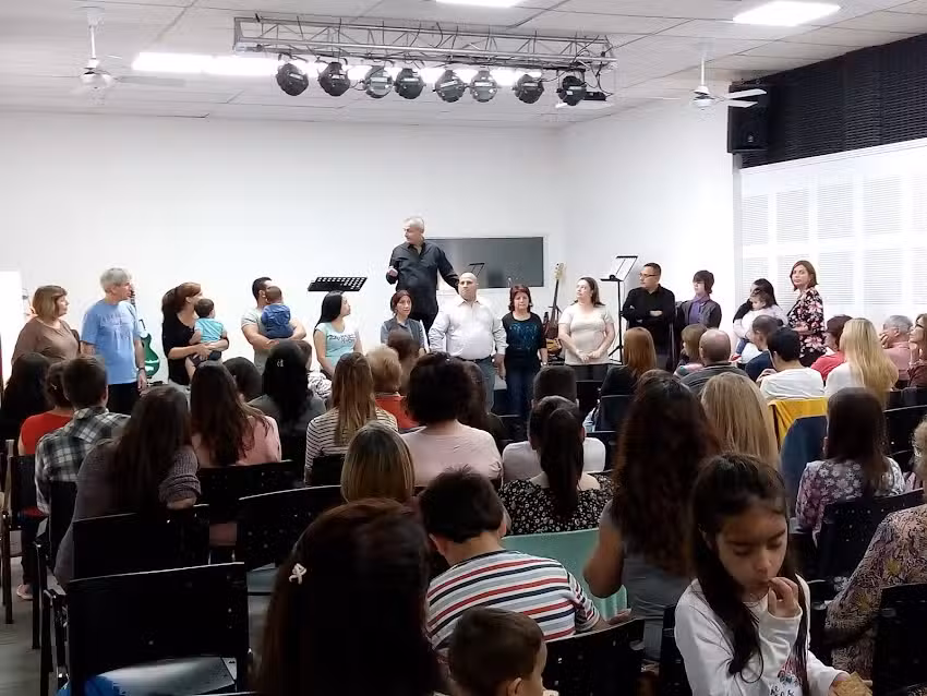 IGLESIA CENTRO CRISTIANO FAMILIAR