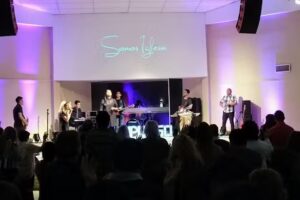 Iglesia Centro de Alabanza