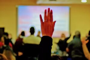 IGLESIA CRECIENDO JUNTOS &ndash; &ldquo;&hellip;Aunque tu principio haya sido peque&ntilde;o, Tu postrer estado ser&aacute; muy grande&rdquo;