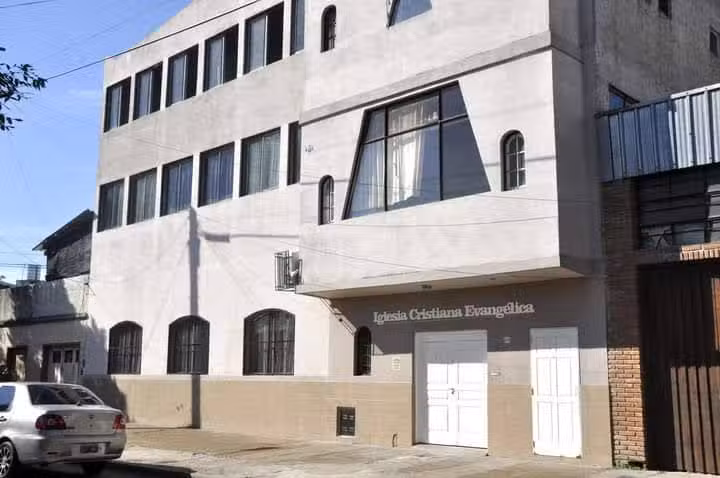 IGLESIA CRISTIANA EVANG&Eacute;LICA en calle Santiago Parodi