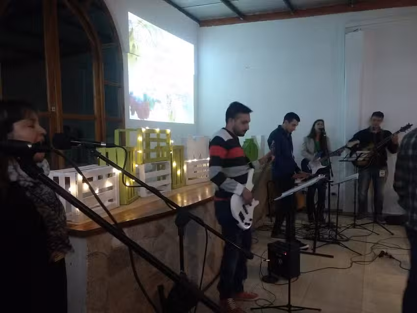 Iglesia Cristiana Evangelica &ndash; Restauraci&oacute;n y Vida