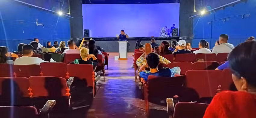 IGLESIA CRISTIANA RESTAURANDO LA FAMILIA