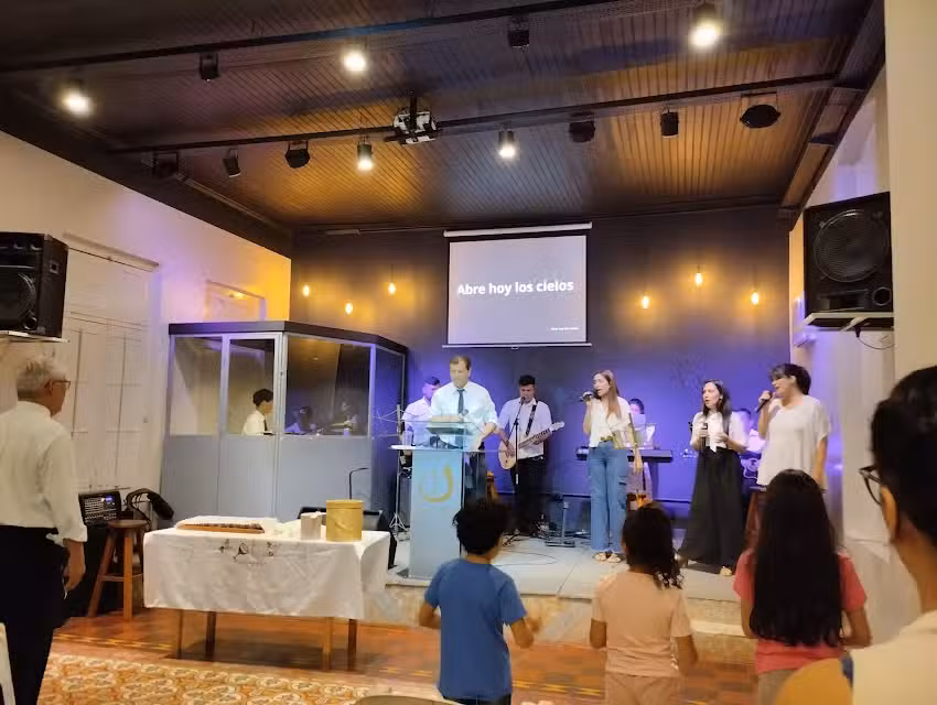 Iglesia De Dios &ndash; Villa Sarita