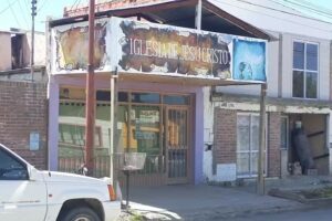 iglesia de jesucristo luz a las naciones ,28 de Noviembre,Santa cruz .