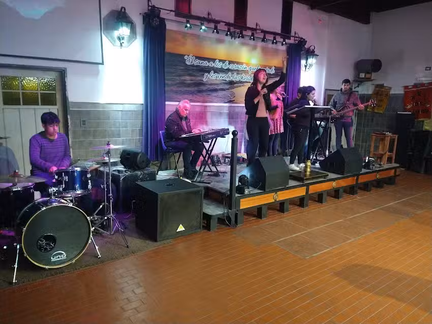 Iglesia de restauraci&oacute;n Vida en Jes&uacute;s