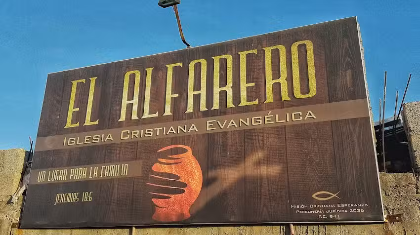Iglesia &rdquo; El Alfarero &ldquo;
