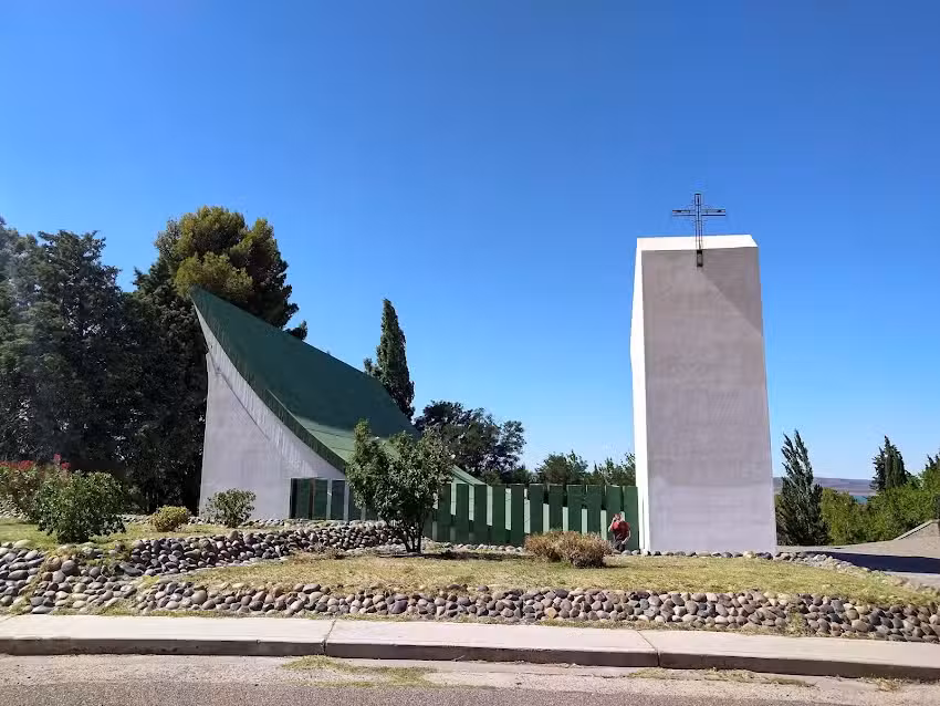 Iglesia Esp&iacute;ritu Santo De Villa El Choc&oacute;n