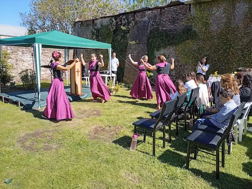 Iglesia evang&eacute;lica, La Roca