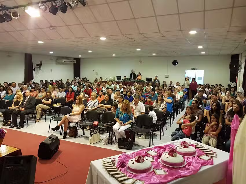 Iglesia Jes&uacute;s es Vida C&oacute;rdoba