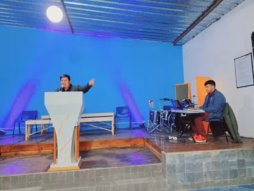 Iglesia LA GLORIA DE DIOS