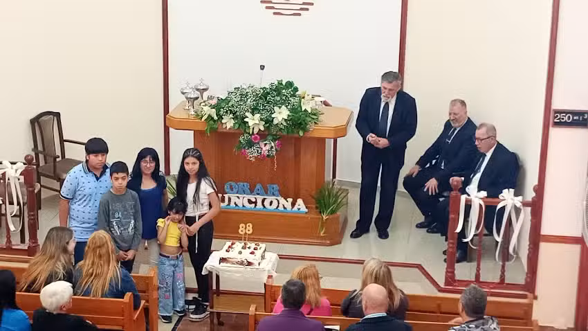 Iglesia Nueva Apost&oacute;lica Gerli alemana