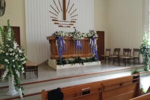 Iglesia Nueva Apost&oacute;lica (Villa Caraza)