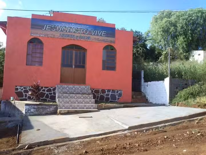 Iglesia Pentecostal Jesucristo Vive, Liberta Y Salva