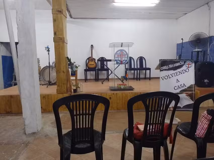 Iglesia pentecostal volviendo a casa