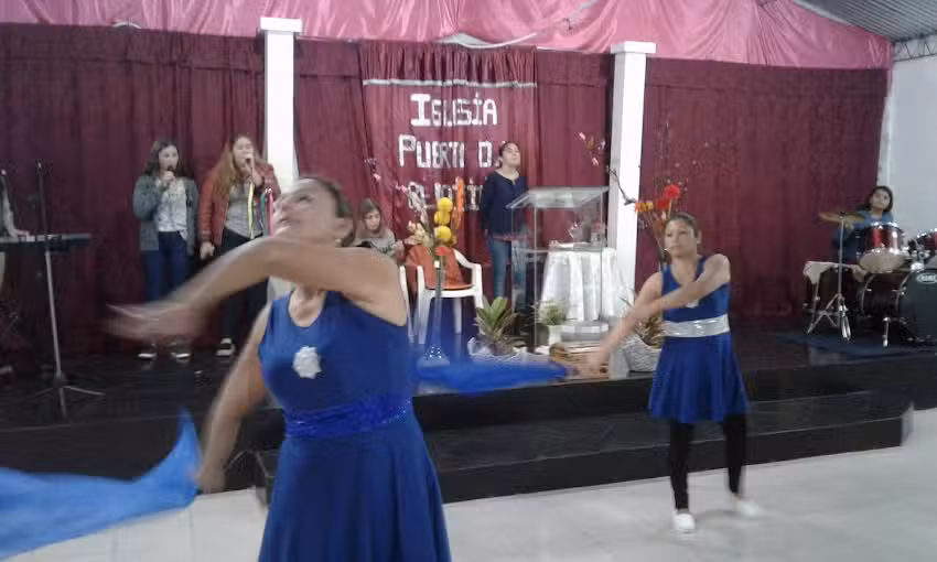 IGLESIA PUERTA DE BENDICI&Oacute;N