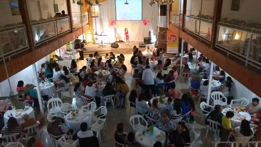 Iglesia Renacer Congregaci&oacute;n Cristiana