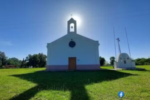 Iglesia San Miguel Arc&aacute;ngel de Colonia Nievas