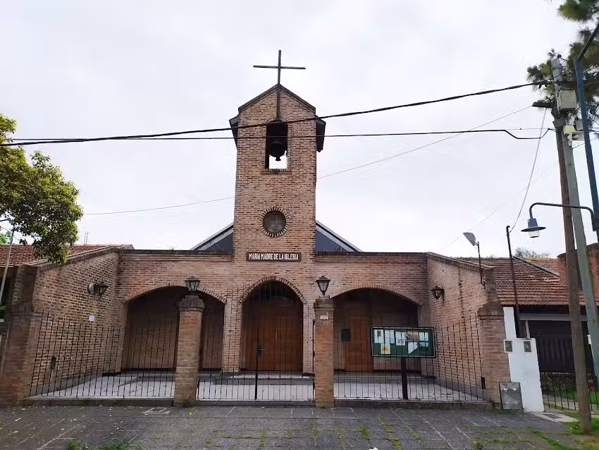 Iglesia Santa Mar&iacute;a Madre De La Iglesia