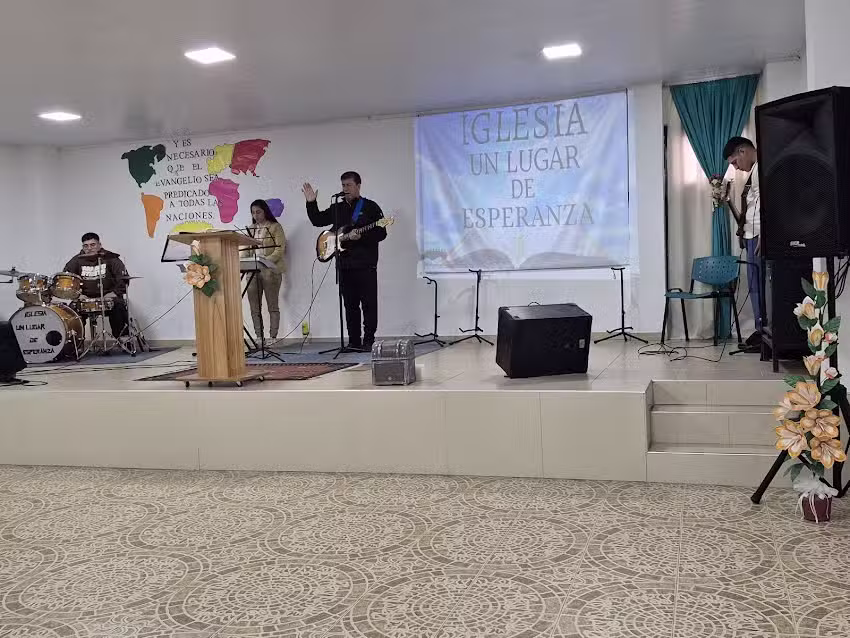 Iglesia Un Lugar De Esperanza